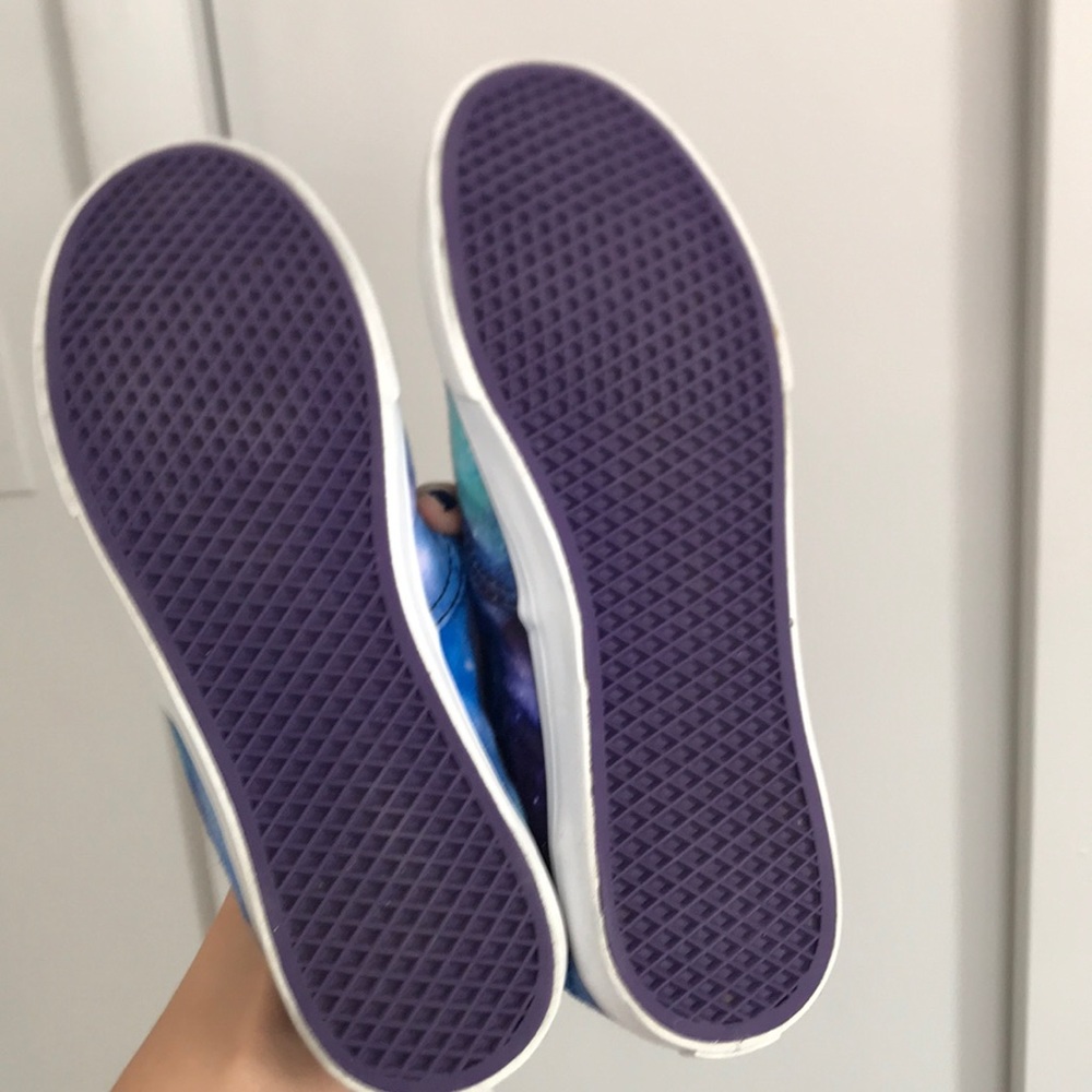 Vans - Picture 3 of 3